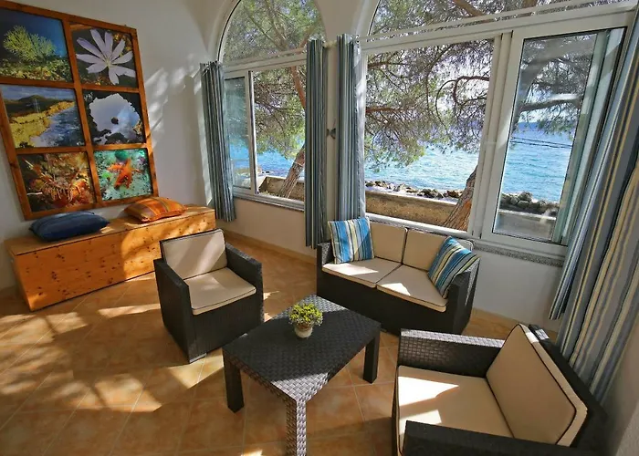 Seafront Beach Apartment - Directly At The Beach