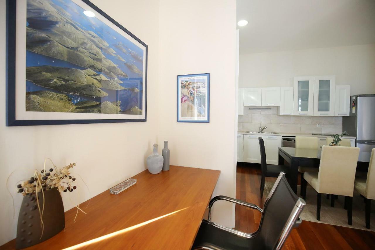 Apartment Seafront - Directly At The Zadar