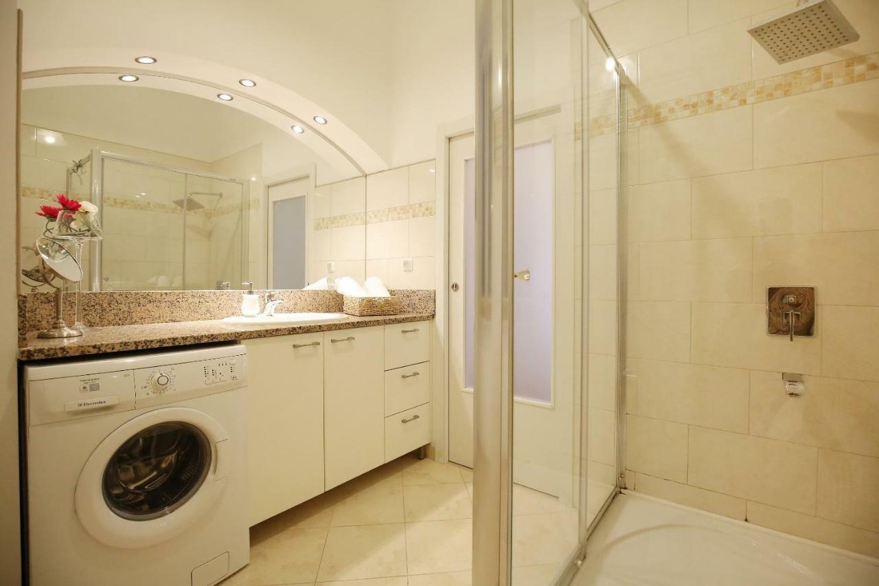Apartment Seafront - Directly At The Zadar